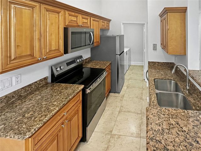708 SECRET HARBOR LANE 204, Lake Mary, FL 32746