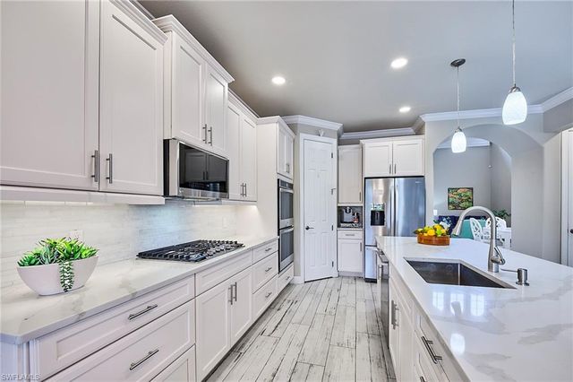 12702 Aviano DR, Naples, FL 34105