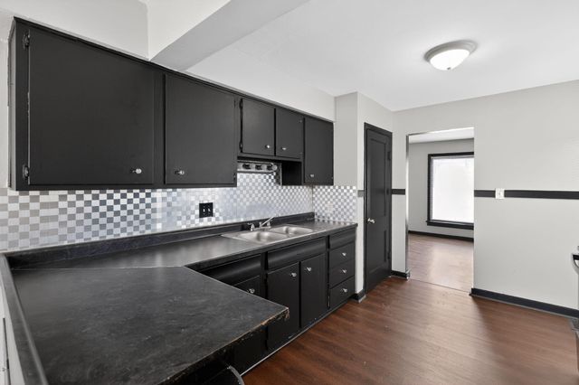 2899 McGuffey Road, Columbus, OH 43224