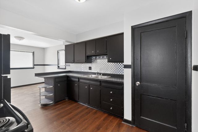 2899 McGuffey Road, Columbus, OH 43224