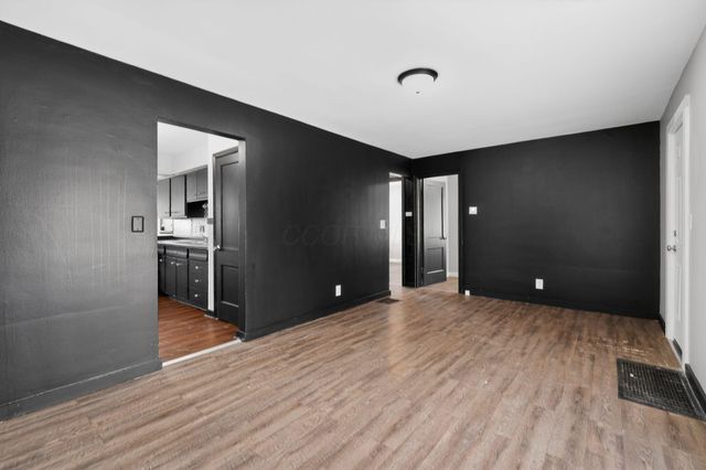 2899 McGuffey Road, Columbus, OH 43224