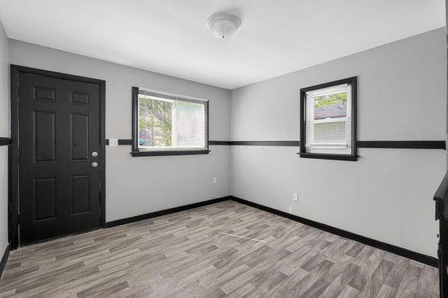 2899 McGuffey Road, Columbus, OH 43224