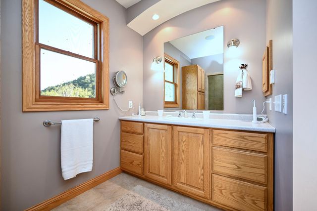 24242 Pfeiffer Hill Road, Wilson Twp, MN 55987