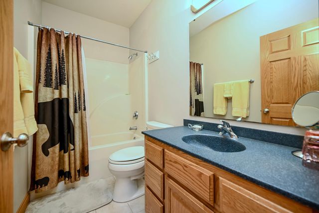 24242 Pfeiffer Hill Road, Wilson Twp, MN 55987