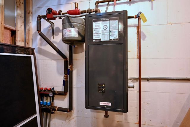 24242 Pfeiffer Hill Road, Wilson Twp, MN 55987