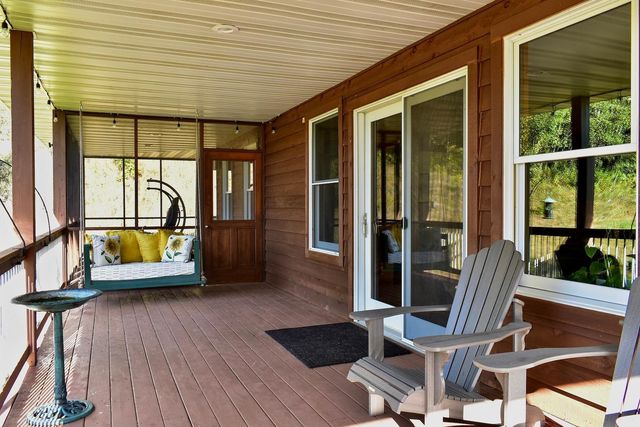 24242 Pfeiffer Hill Road, Wilson Twp, MN 55987