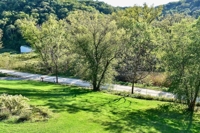 24242 Pfeiffer Hill Road, Wilson Twp, MN 55987