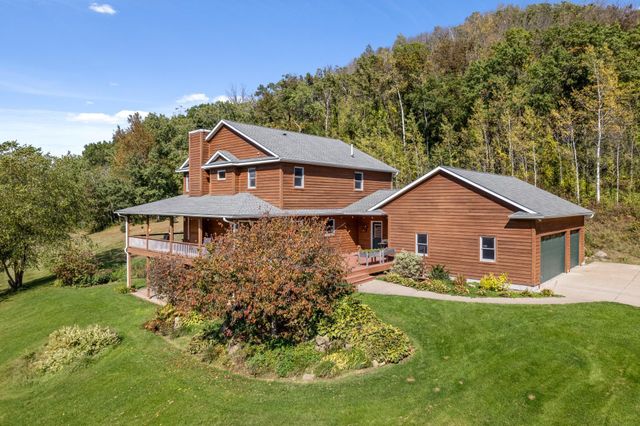 24242 Pfeiffer Hill Road, Wilson Twp, MN 55987