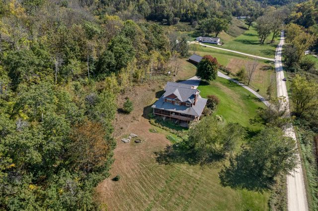 24242 Pfeiffer Hill Road, Wilson Twp, MN 55987