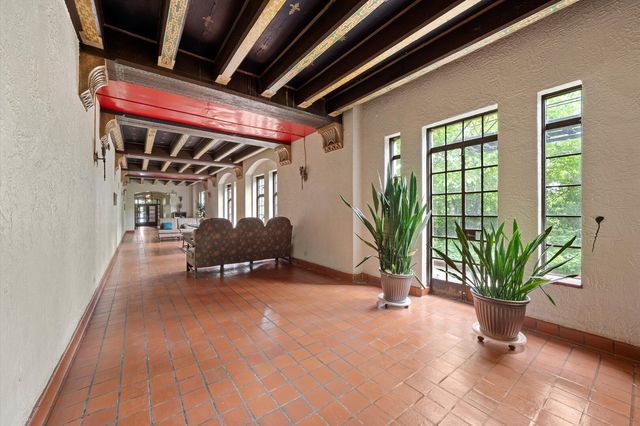3017 E 78TH Street 4B, Chicago, IL 60649