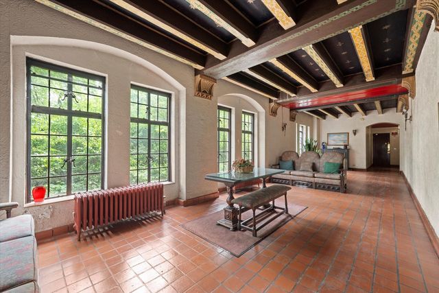 3017 E 78TH Street 4B, Chicago, IL 60649