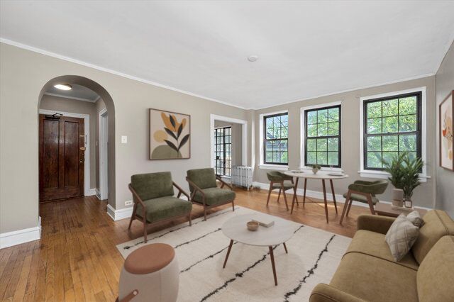 3017 E 78TH Street 4B, Chicago, IL 60649