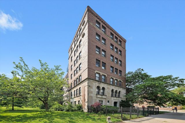 3017 E 78TH Street 4B, Chicago, IL 60649