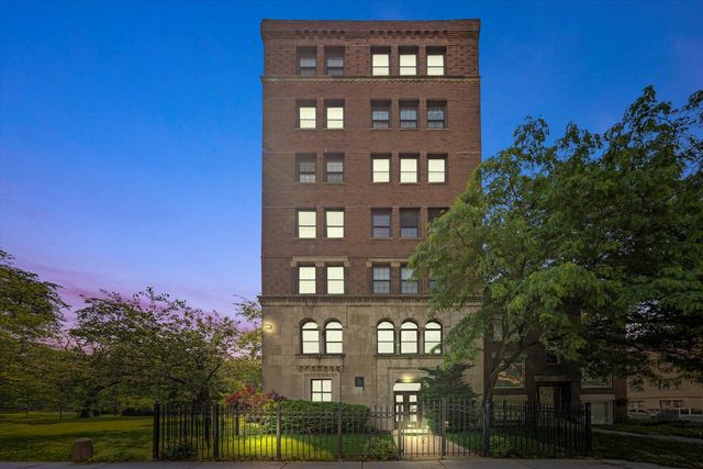 3017 E 78TH Street 4B, Chicago, IL 60649