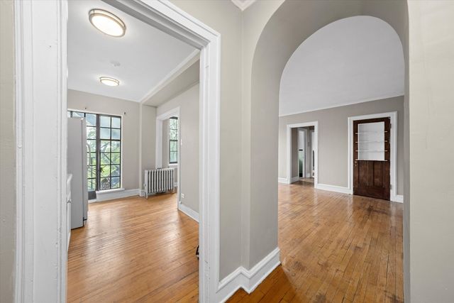 3017 E 78TH Street 4B, Chicago, IL 60649