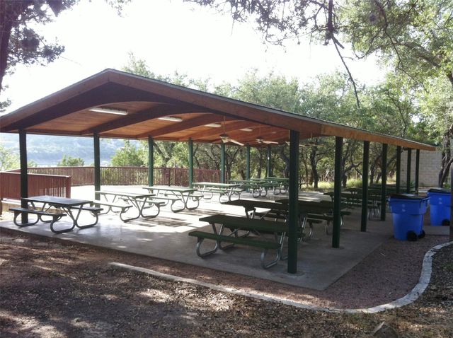122 Acapulco DR, Lakeway, TX 78734