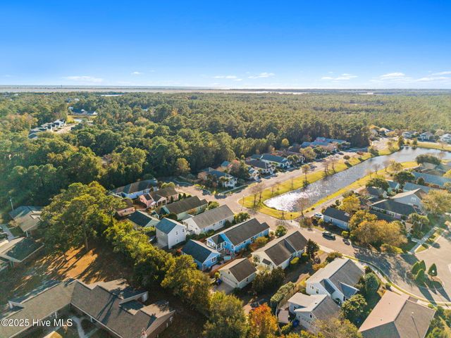 828 Cades Trail, Southport, NC 28461