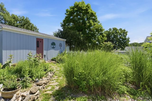 320 E Plane Street, Bethel, OH 45106