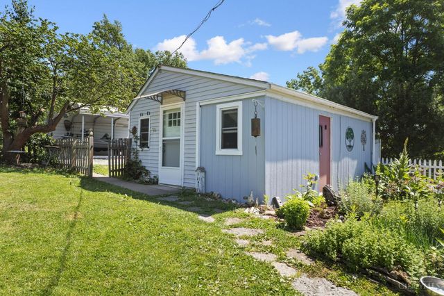 320 E Plane Street, Bethel, OH 45106