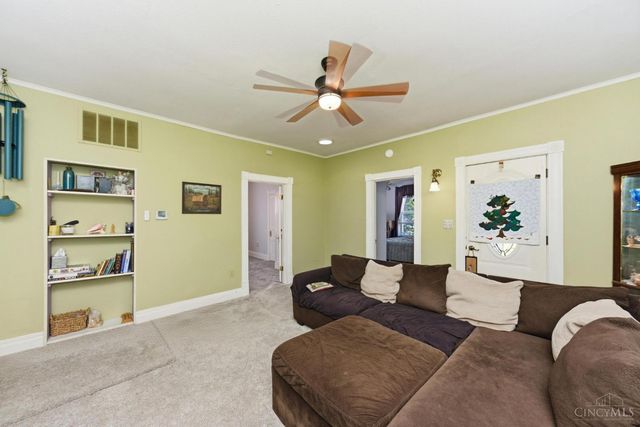 320 E Plane Street, Bethel, OH 45106