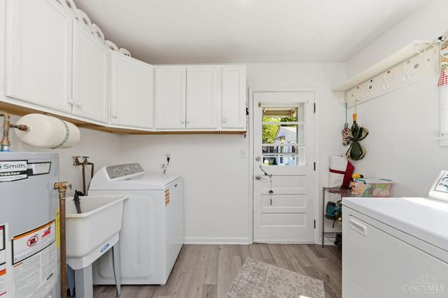 320 E Plane Street, Bethel, OH 45106