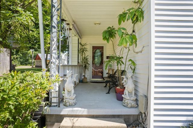 320 E Plane Street, Bethel, OH 45106
