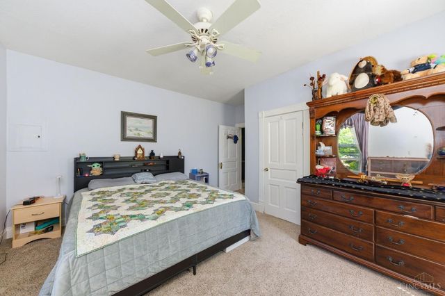 320 E Plane Street, Bethel, OH 45106