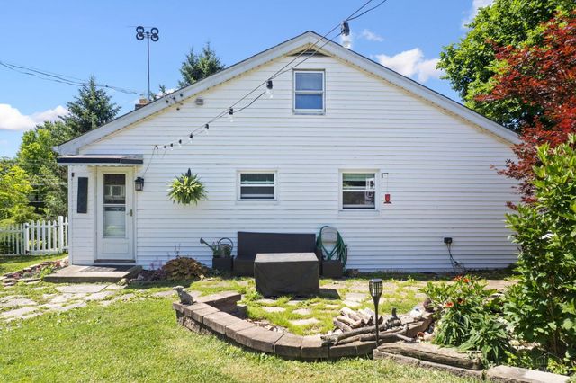 320 E Plane Street, Bethel, OH 45106