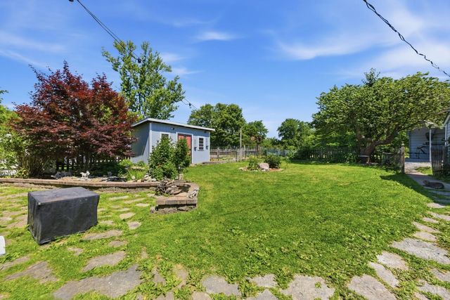 320 E Plane Street, Bethel, OH 45106