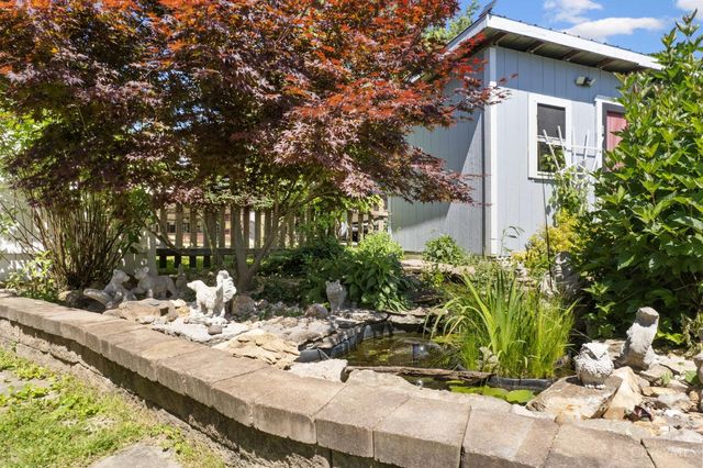 320 E Plane Street, Bethel, OH 45106