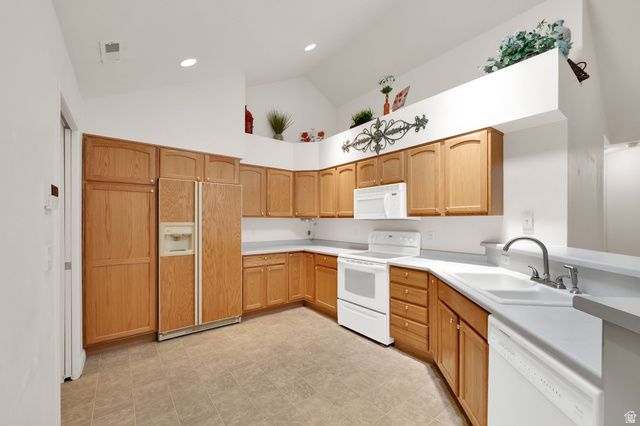 2136 W JORDAN VILLA DR, West Jordan, UT 84088