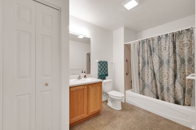 2136 W JORDAN VILLA DR, West Jordan, UT 84088