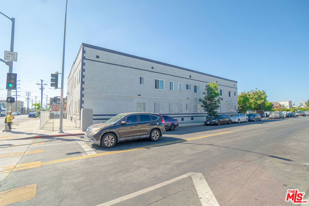 6701 S San Pedro Street, Los Angeles, CA 90003 — photo 3
