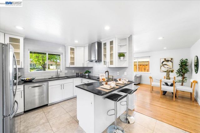 48252 Cottonwood St, Fremont, CA 94539