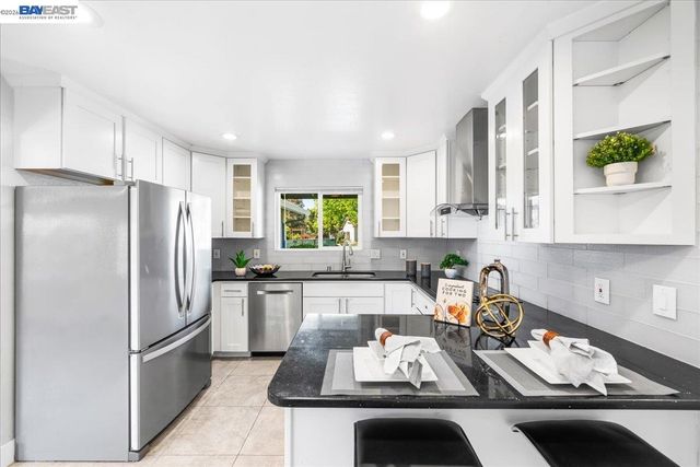 48252 Cottonwood St, Fremont, CA 94539