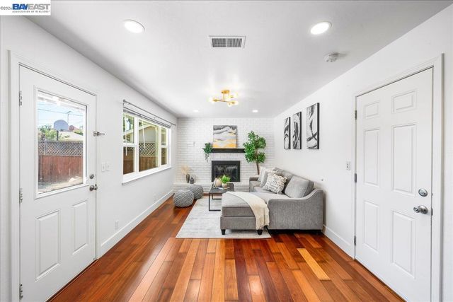 48252 Cottonwood St, Fremont, CA 94539