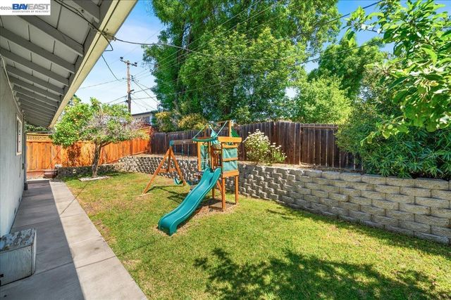 48252 Cottonwood St, Fremont, CA 94539