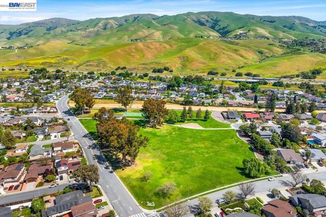 48252 Cottonwood St, Fremont, CA 94539