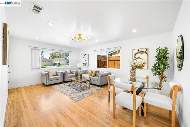 48252 Cottonwood St, Fremont, CA 94539