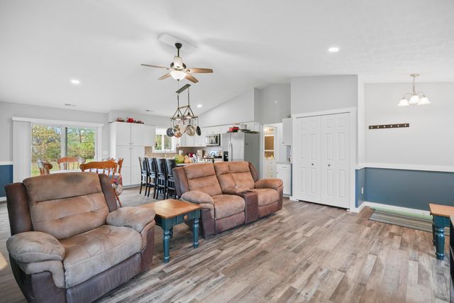 1324 Brandy Lane, West Salem, OH 44287