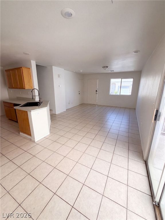 10040 Fragile Fields Street, Las Vegas, NV 89183 — photo 3