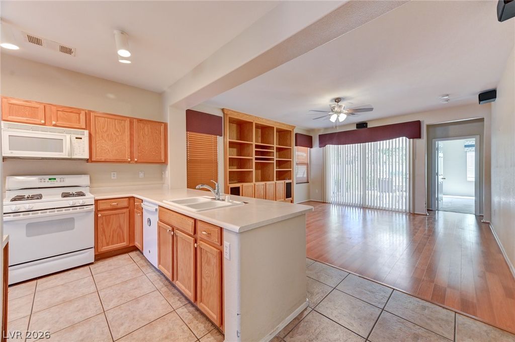 5131 Opal Crest Avenue, Las Vegas, NV 89131 — photo 4