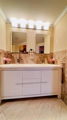 17125 N Bay Rd 3311, Sunny Isles Beach, FL 33160