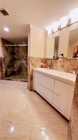 17125 N Bay Rd 3311, Sunny Isles Beach, FL 33160