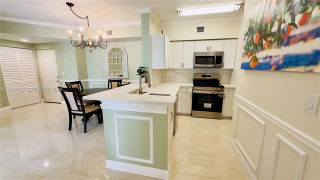 17125 N Bay Rd 3311, Sunny Isles Beach, FL 33160