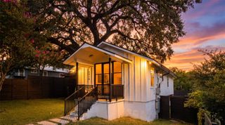2416 E 10th ST B, Austin, TX 78702