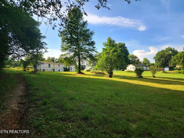 185 Mccormick Lane, Harriman, TN 37748