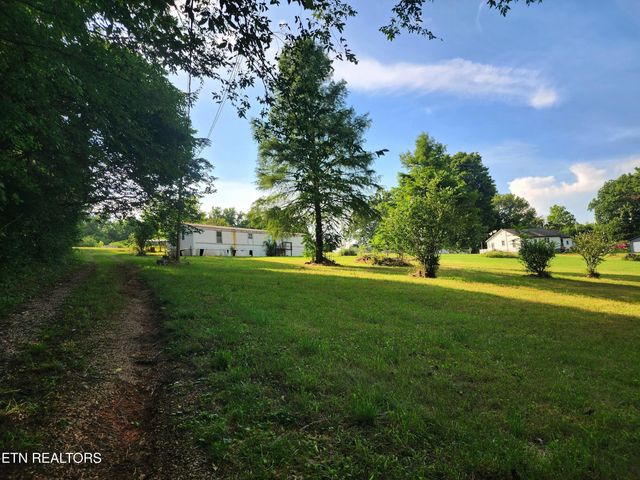 185 Mccormick Lane, Harriman, TN 37748