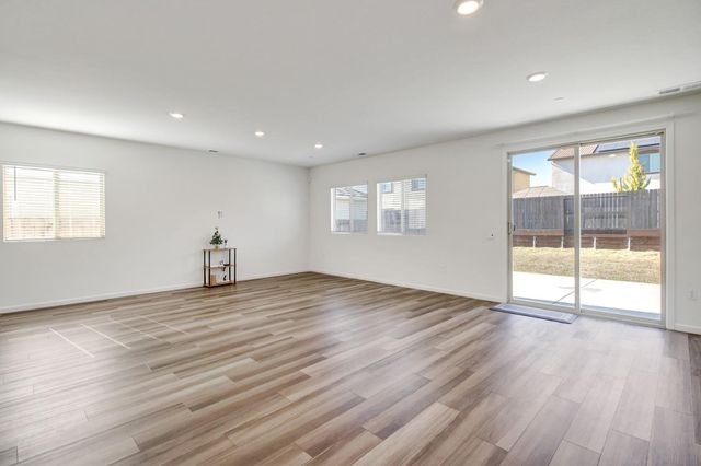 12759 Scholarly Way, Rancho Cordova, CA 95742