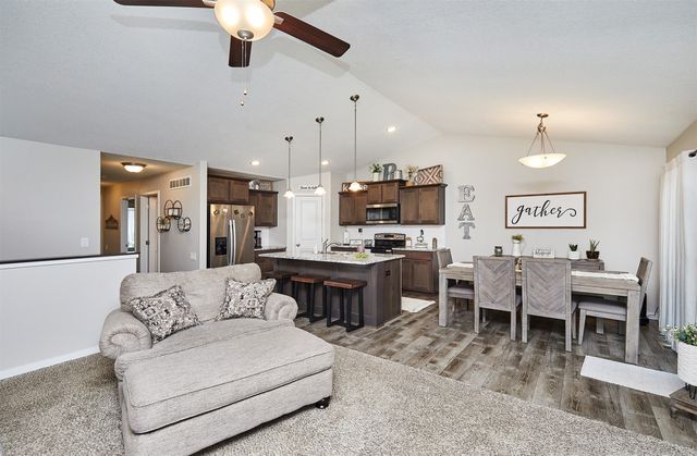 713 NE Maple Street, Elkhart, IA 50073